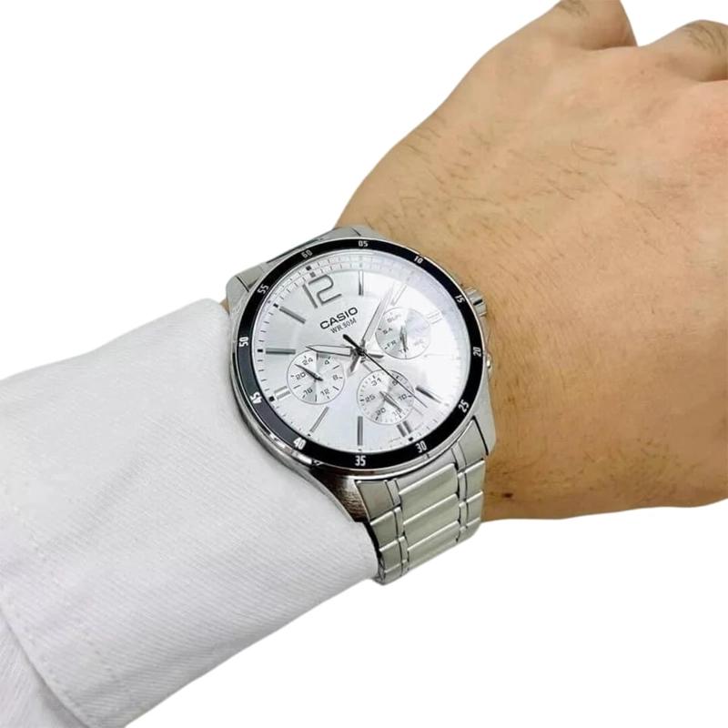 Casio MTP-1374D · Acero plateado / Cara blanca